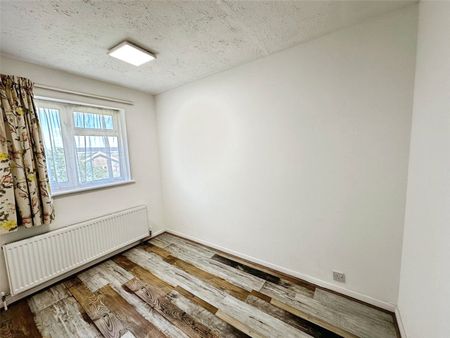 Kingfisher Drive, Woodley, Reading, RG5 - Photo 2