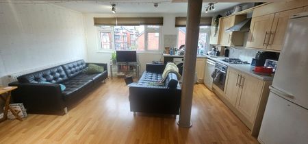 2 Bed - 195c Kirkstall Lane, Headingley, Leeds - LS6 3EJ - Student/Professional - Photo 3