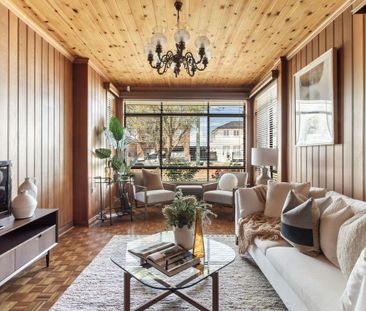 SPACIOUS FAMILY HOME IN PRIME KINGSGROVE LOCATION - Photo 1