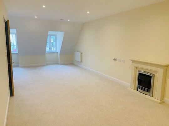 Hawkesbury Place, Cheltenham, GL54 - Photo 1