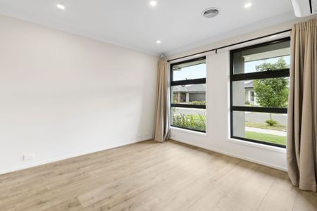 Minutes away from Donnybrook Station! - Photo 5