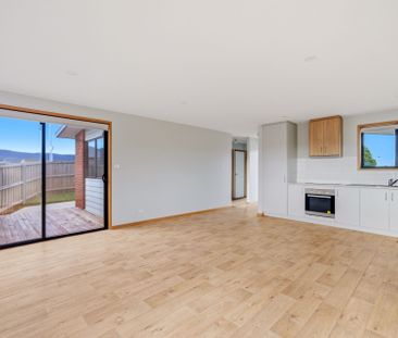 Modern, Low-Maintenance Living with Space to Enjoy - Photo 3