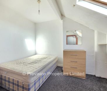 5 Bed Student Accommodation - Photo 4