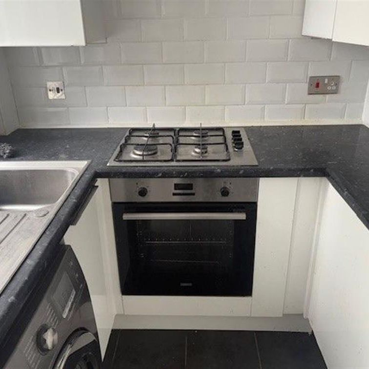 Limbury Road, Luton - Photo 1