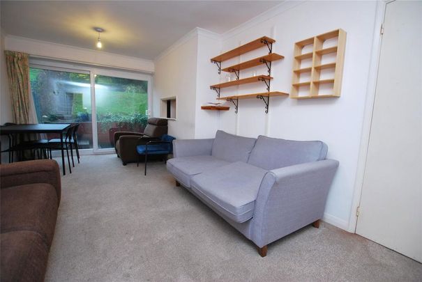 4 bedroom terraced house to rent - Photo 1