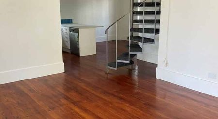 Great Family Home - Photo 3