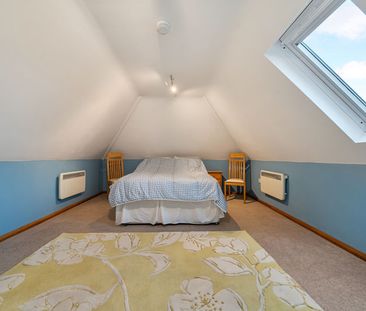 Hewshott Lane, Liphook, Hampshire, GU30 - Photo 2