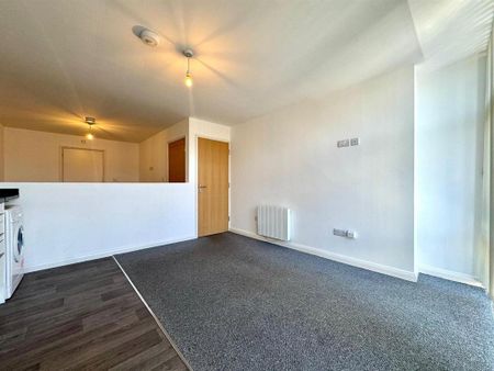 Studio to rent - Photo 2
