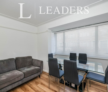 1 bedroom in a house share to rent - Photo 3
