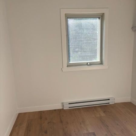 5 1/2 à louer - Photo 3