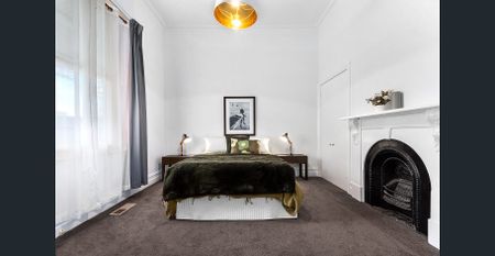 Stunning Newtown Period Home - Photo 4