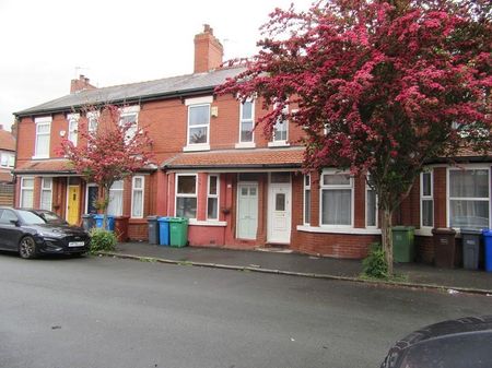 3 bedroom terraced house to rent - Photo 4