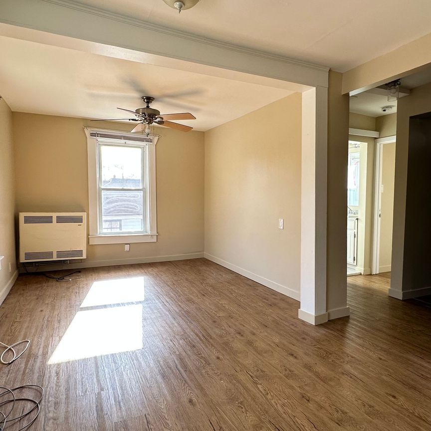 For Lease - 22 Charlotte Street, Belleville, Ontario - Photo 1