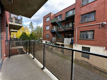 Studio de style industriel contemporain disponible dès maintenant - Photo 3