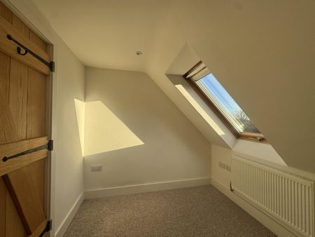 3 bedroom detached house to rent - Photo 3