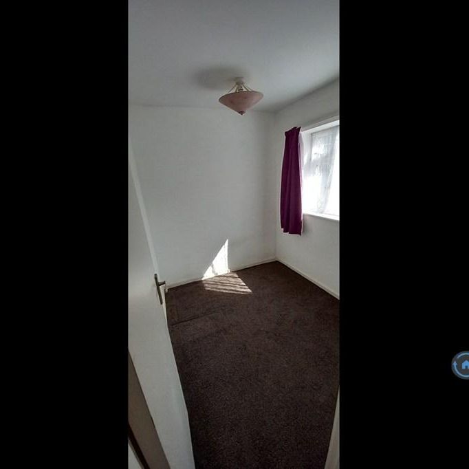 2 bedroom bungalow to rent - Photo 1