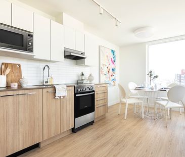 1108 Pendrell Street, Vancouver - Photo 2