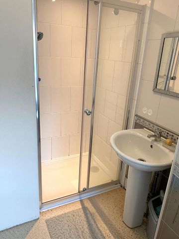 4 bedroom terraced house to rent - Photo 4