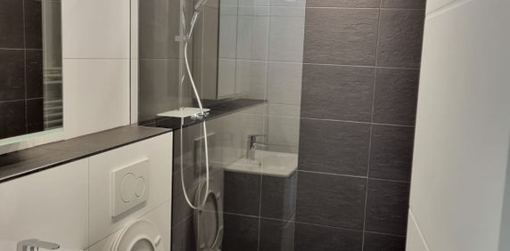 Dachgeschosswohnung - hell und freundlich! - Foto 2