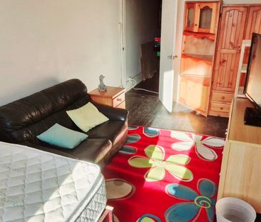 Crows Nest - Photo 4