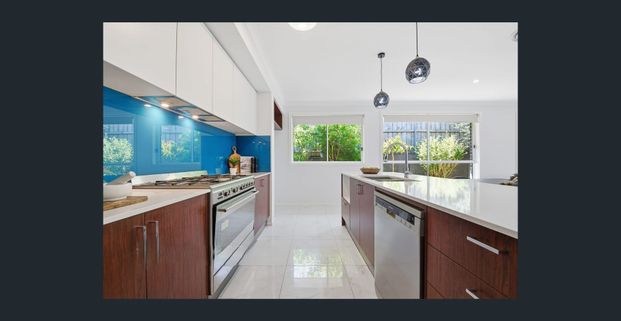 Modern Family Home in Campbelltown - Photo 1