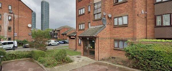 Room in a Shared Flat, Cotton Avenue, W3 - Photo 1
