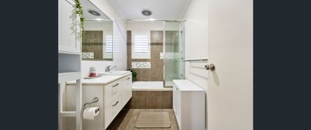 3 BEDROOMS! NEAR NORTH LAKES! - Photo 2