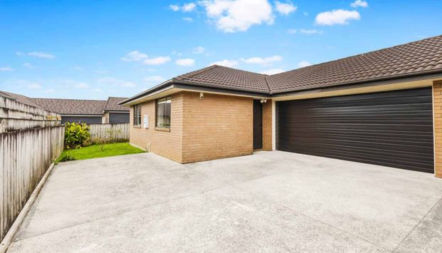 Beautiful Warm 3 Bedroom Home - Photo 1