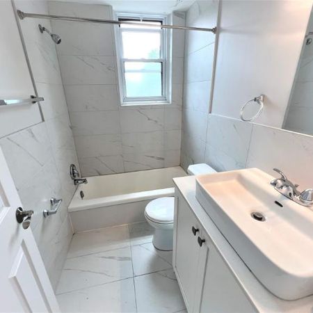 2 CH - 1 SDB - Westmount - $1,900 /mo - Photo 4