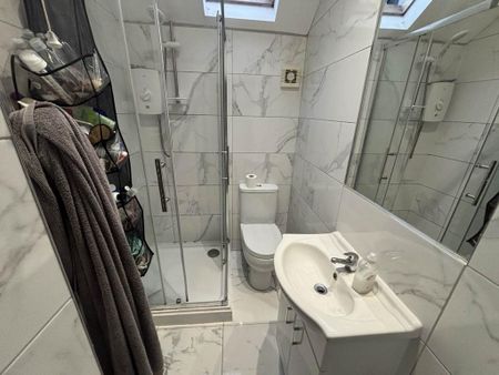 4 bedroom house to rent - Photo 4