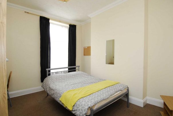 4 bedroom house share to rent - Photo 1