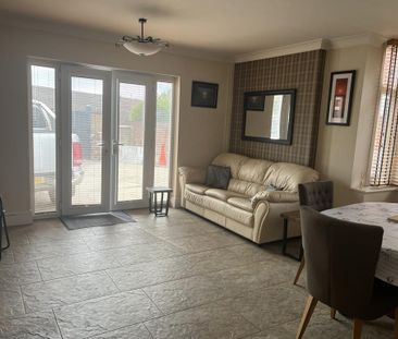 4 bedroom house share to rent - Photo 6