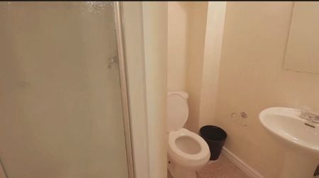 For Lease - 13 Foster Crescent, Brampton, Ontario - Photo 2