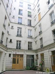 Logement à Paris, Location meublée - Photo 1