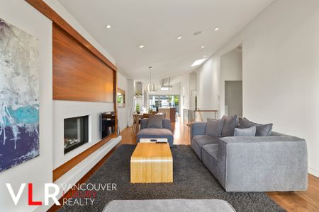 House in Vancouver East Side, BC - Photo 3