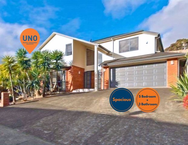 5 Bedrooms on San Marino Dr - Photo 1