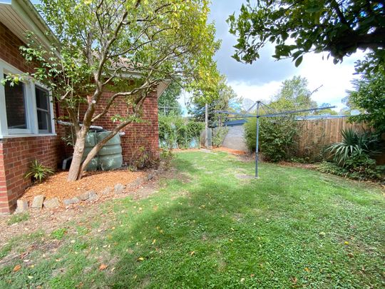 Character Home - Three Bedrooms, Study, Shed & Additional Parking - Photo 1