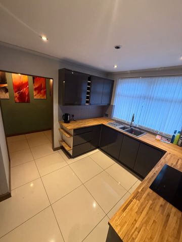 2 Bed Semi-Detached House, Birdbrook Road, B44 - Photo 5