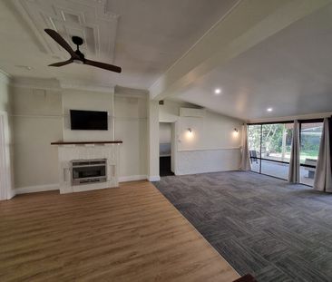 Charming Renovated Three-Bed Home in Albury - Photo 2