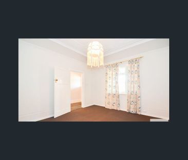 Fantastic Location! South Perth Character Home - Photo 6