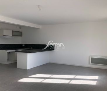 Location Appartement 1 pièce 37m² DRAGUIGNAN 83300 - Photo 4