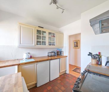 3 bedroom flat to rent - Photo 6