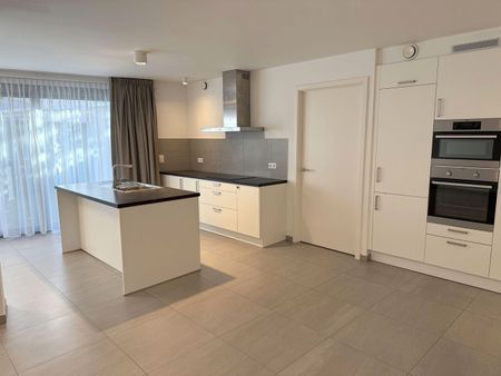Nieuwbouwappartement met 3 slaapkamers, groot terras en autostaanplaats te huur in centrum Leuven - Photo 3