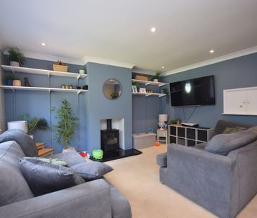 Chestnut Court, CB11, Saffron Walden - Photo 2