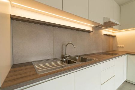 ! NIEUWE VOORWAARDEN! Zeer mooi afgewerkt en instapklaar nieuwbouwappartement gelegen in groene zone met mogelijkheid tot bijhuren van ondergrondse autostaanplaats - Photo 5