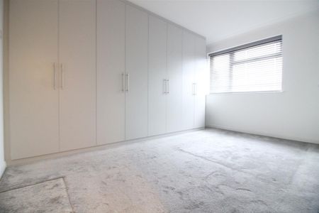 Elmlea Drive, Hayes - Photo 5