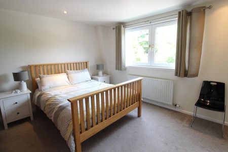 3 bedroom terraced house to rent - Photo 4