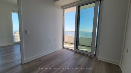 88 Queen Street E #4803 - Photo 4