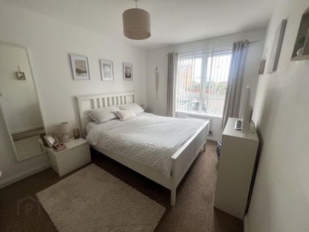 22 Clonard Gardens, Belfast, BT13 2RH - Photo 2
