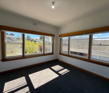 Convenient location, Live Here! - Photo 2